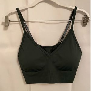Army green Alphalete sports bra - NEVER WORN